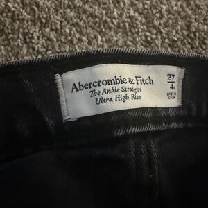 Abercrombie & Fitch Ankle Straight Ultra High Rise Jeans